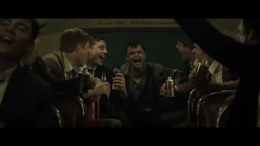 Vojnici u prizoru iz filma The Mosquito Bowl