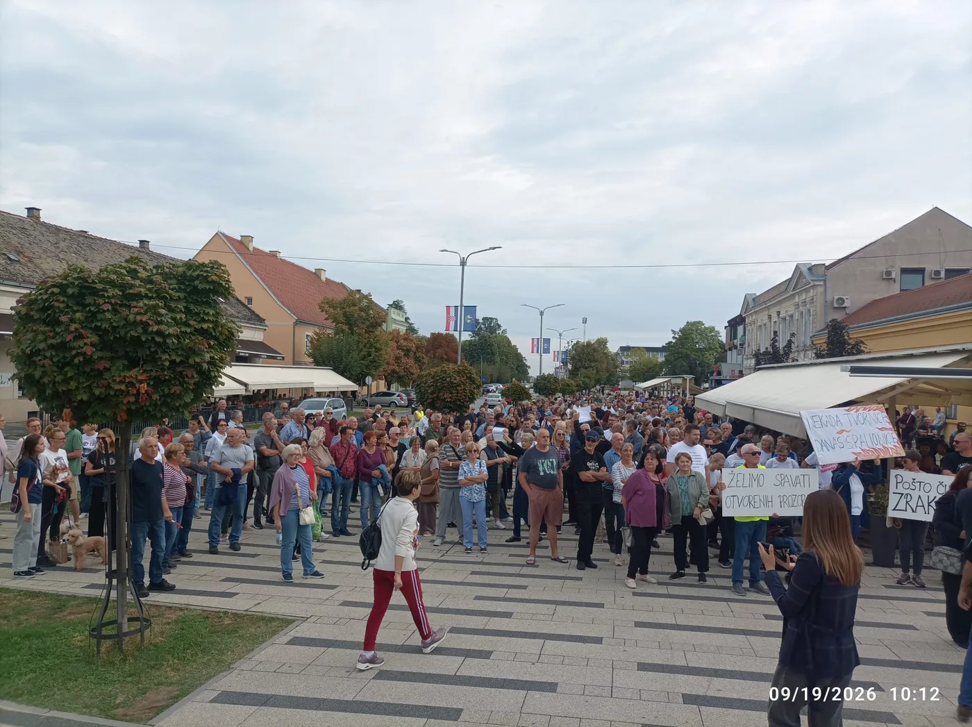 Velik odaziv građana na prosvjedu u središtu Našica