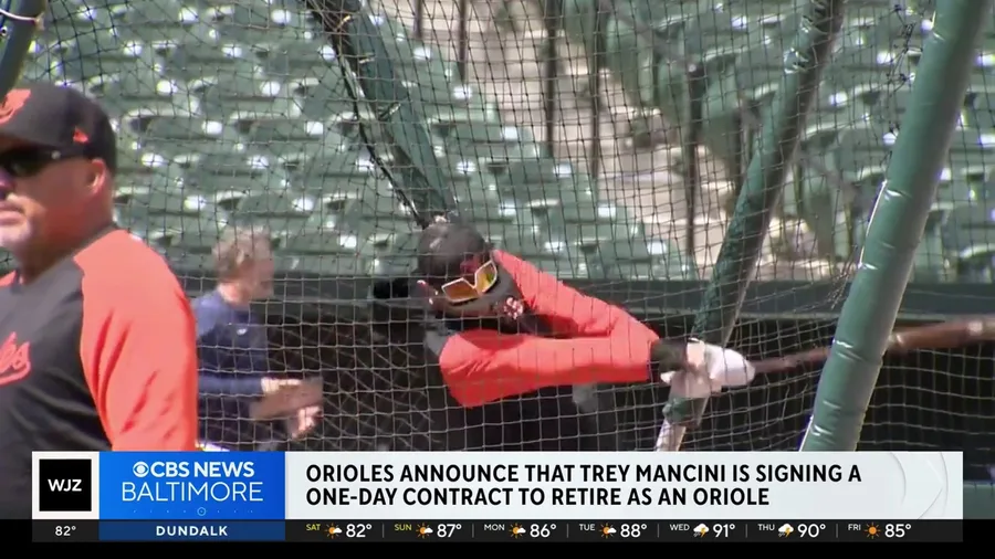 Trey Mancini udara loptu na treningu Baltimore Oriolesa