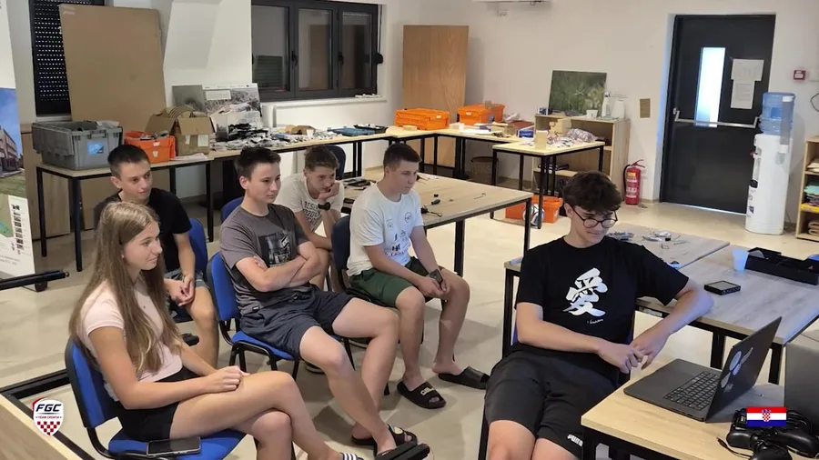 Članovi hrvatske robotičke reprezentacije Team Croatia 2026 u radionici